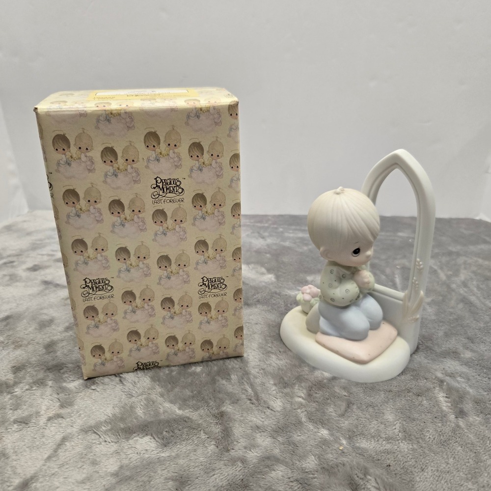 Precious Moments O Worship The Lord Boy Kneeling Prayer Figurine 102229 1985 Box